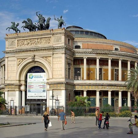 Stazione Marinuzzi Villa Palermo Buitenkant foto