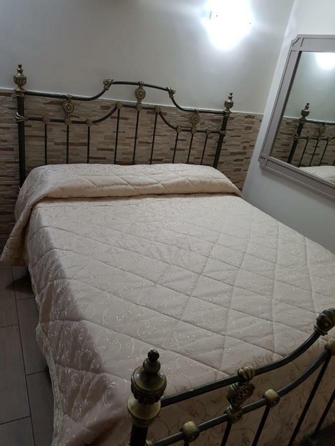 Stazione Marinuzzi Villa Palermo Buitenkant foto