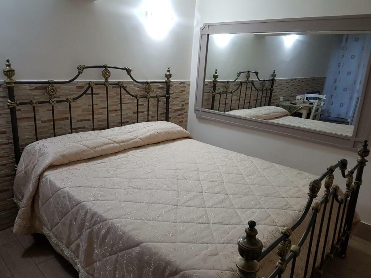 Stazione Marinuzzi Villa Palermo Buitenkant foto